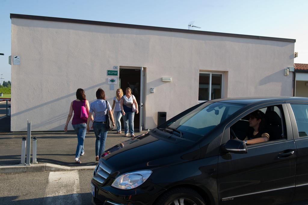 Autohotel Ravenna Buitenkant foto